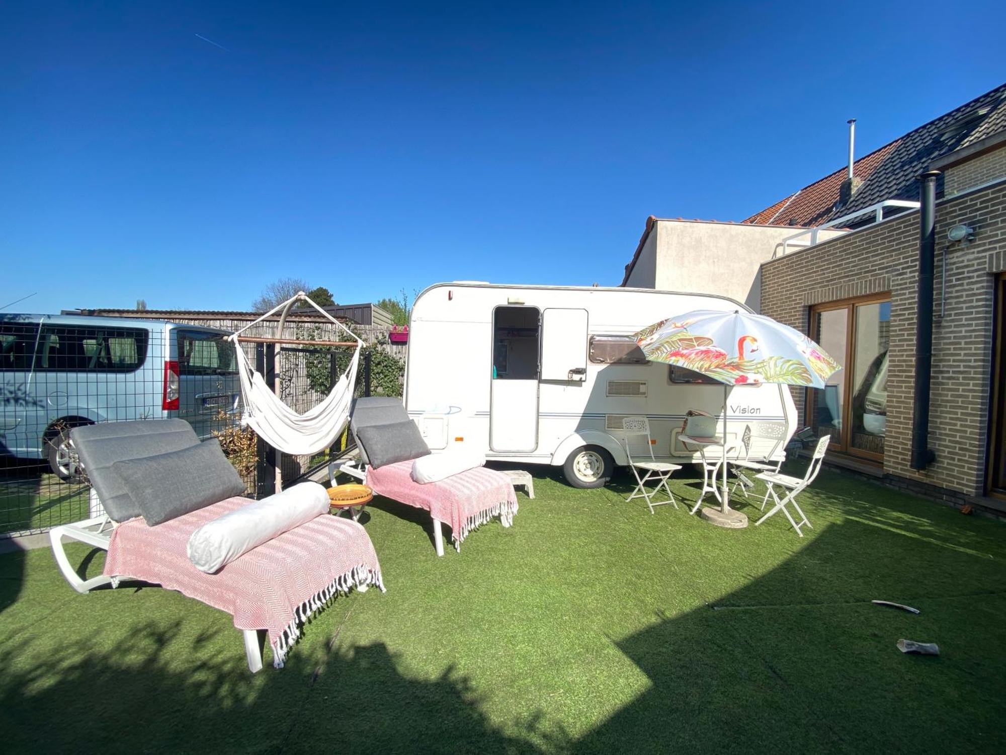 Gardencaravan Near Ghent In Green Area Exterior photo